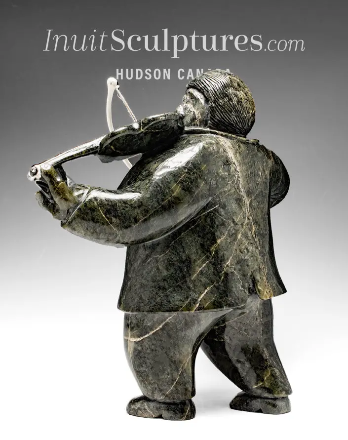 13-Inch Eskimo Fiddler Carving By Matt Tunnillie – 'And The Band Played On' (Curator'S Pick) 1