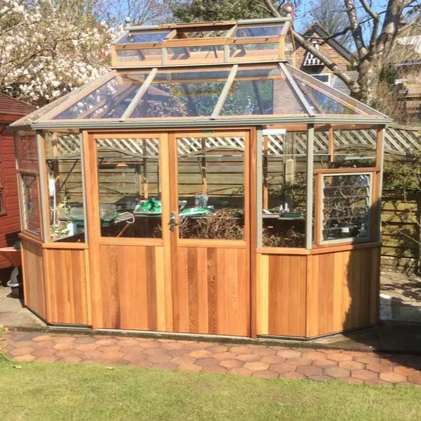 Alton Cedar Evolution Octagonal Greenhouse – Model 8981 1