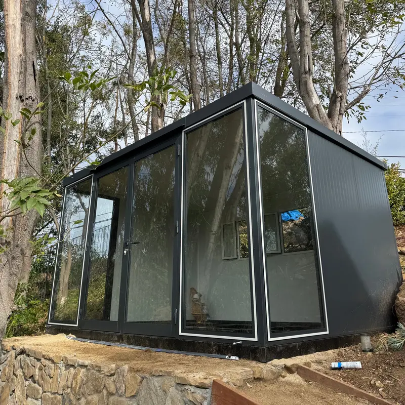 Duramax 13' X 10' Insulated Glass Garden Building (Model 32003) 1