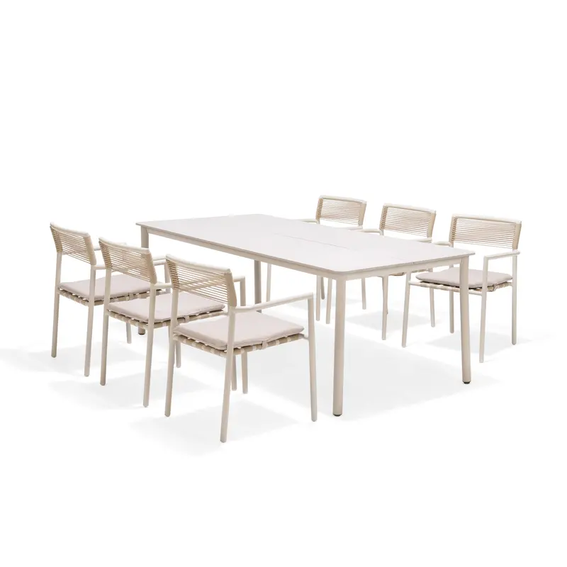 Horizon Outdoor Dining Set 1