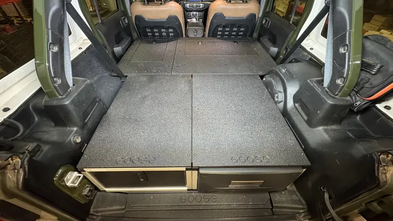Jeep Wrangler Jlu 4-Door (2018–2023) – Modular Seat Delete Platform 1