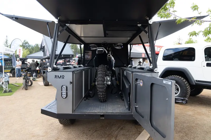 Rustic Mountain Overland Anzac Gfc Moto Hauler – Driver-Side Utility Package 1
