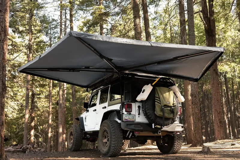Taruca Rogue 270 S Awning – Left-Hand Side Installation 1