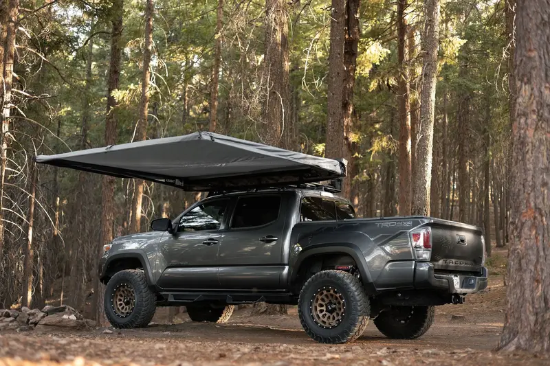 Taruca Rogue 8-Foot Expandable Awning 1