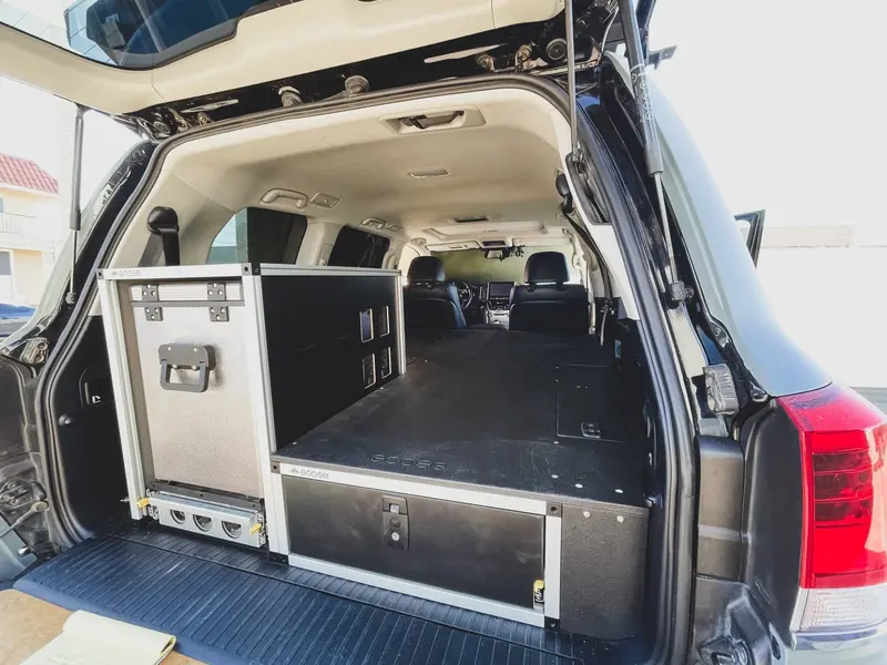 Toyota Land Cruiser 200 Series Single Drawer Unit With Top Panel – 22.19" W × 9.5" H × 40" D (2008–2021) 1