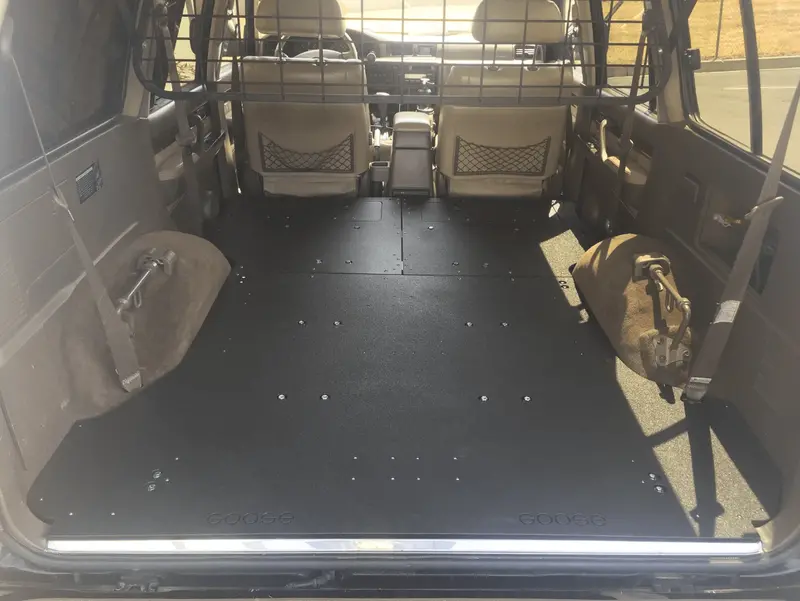 Toyota Land Cruiser 80 Series (1991–1997) Stealth Overnight Kit – Integrated Sleep Solution 1